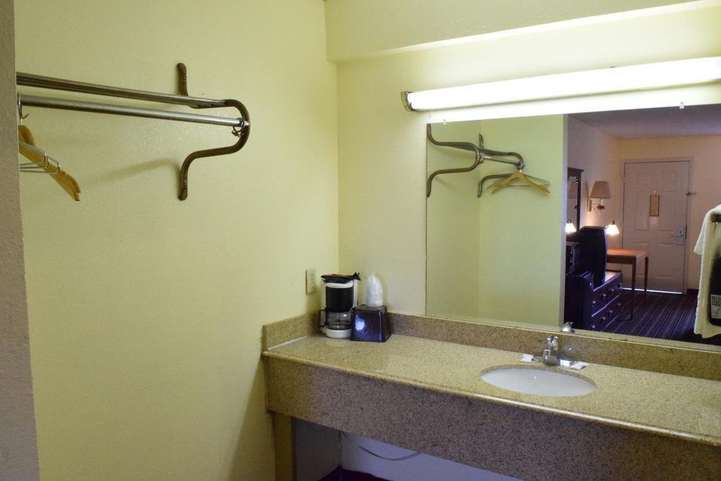 Executive Inn Odessa Habitación foto